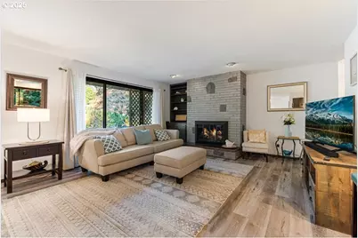 15120 SE Franklin St, Portland, OR 97236 - Photo 4