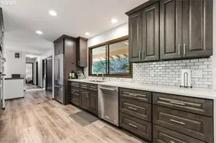 15120 SE Franklin St, Portland, OR 97236 - Photo 12