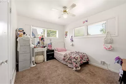 14144 SE Powell Blvd, Portland, OR 97236 - Photo 18