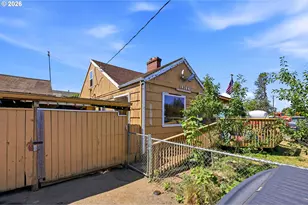 14144 SE Powell Blvd, Portland, OR 97236 - Photo 6