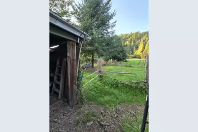 10195 Sweet Creek Rd, Mapleton, OR 97453 - Photo 8