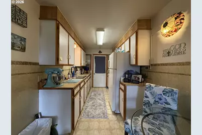 16233 Ivy Ln, Brookings, OR 97415 - Photo 8