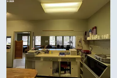 99 3rd St, Maupin, OR 97037 - Photo 28