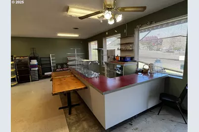 99 3rd St, Maupin, OR 97037 - Photo 10
