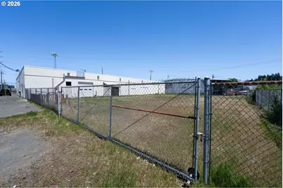 155 Kruse Ave, Coos Bay, OR 97420 - Photo 6