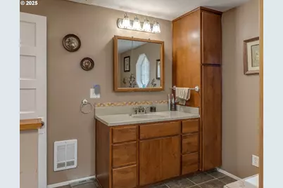 1833 D St, Forest Grove, OR 97116 - Photo 26