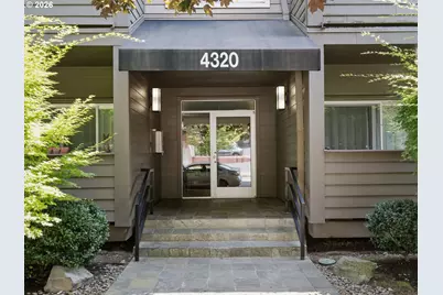 4320 S Corbett Ave #114, Portland, OR 97239 - Photo 6