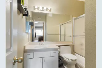 4320 S Corbett Ave #114, Portland, OR 97239 - Photo 24