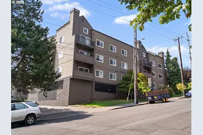4320 S Corbett Ave #114, Portland, OR 97239 - Photo 1