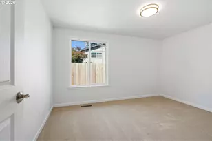 20350 SW Celebrity Ct, Beaverton, OR 97078 - Photo 14