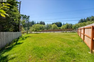 7001 Welch Ct, Brookings, OR 97415 - Photo 32
