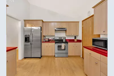 64079 E Barlow Trail Rd, Mount Hood Village, OR 97049 - Photo 12