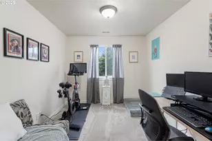 3902 Hawthorne Ave, Salem, OR 97301 - Photo 12