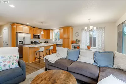 3902 Hawthorne Ave, Salem, OR 97301 - Photo 10