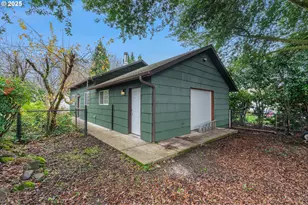 965 N 4th Ave, Stayton, OR 97383 - Photo 2