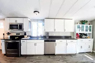 430 Glenwood Ave, Lyle, WA 98635 - Photo 2