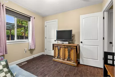 367 Yellowwood St, Junction City, OR 97448 - Photo 20