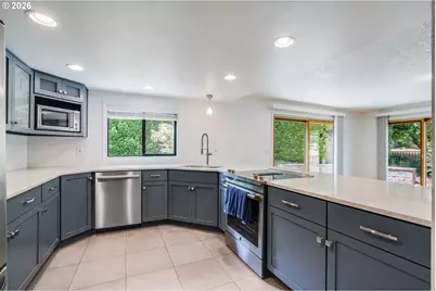 1408 Greentree Cir, Lake Oswego, OR 97034 - Photo 6