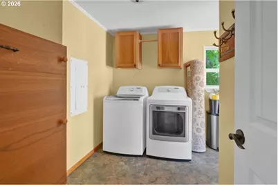 28242 Cottage Grove Lorane Rd, Cottage Grove, OR 97424 - Photo 30