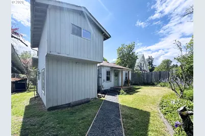 310 1/2 E 31st Ave, Eugene, OR 97405 - Photo 1