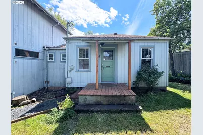 310 1/2 E 31st Ave, Eugene, OR 97405 - Photo 4
