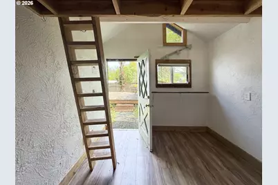 310 1/2 E 31st Ave, Eugene, OR 97405 - Photo 32