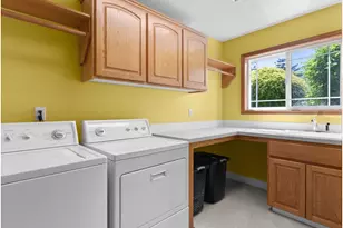 366 SW 37th Cir, Gresham, OR 97080 - Photo 20