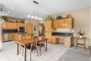 366 SW 37th Cir, Gresham, OR 97080 - Photo 10