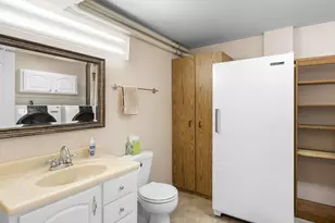 555 SW 7th St, Gresham, OR 97080 - Photo 34
