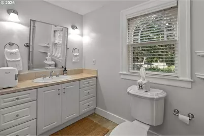 2798 SW Old Orchard Rd, Portland, OR 97201 - Photo 24