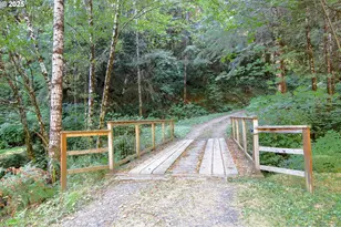 92976 Deadwood Creek Rd, Deadwood, OR 97430 - Photo 34