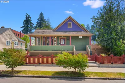 806 Washington St, Oregon City, OR 97045 - Photo 1