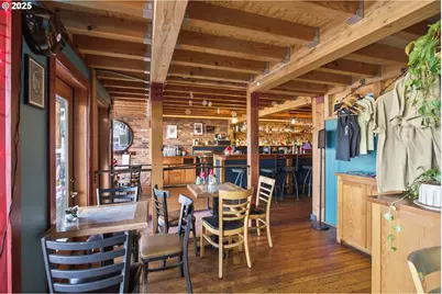 657 E Main St, Cottage Grove, OR 97424 - Photo 10