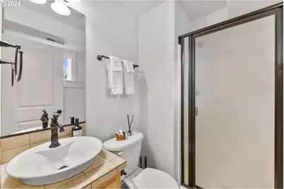 2303 SE 12th Ave #4, Portland, OR 97214 - Photo 38