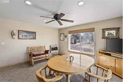 32501 SE Cascade Way, Prineville, OR 97754 - Photo 12