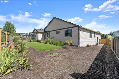 117 NW Canyon Creek Dr, McMinnville, OR 97128 - Photo 18