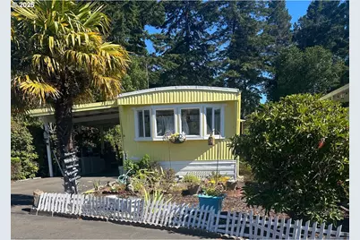 3760 Highway 101 #16, Florence, OR 97439 - Photo 2