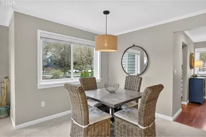 4970 S Landing Dr #304, Portland, OR 97239 - Photo 10