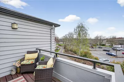 4970 S Landing Dr #304, Portland, OR 97239 - Photo 20