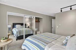 4970 S Landing Dr, Portland, OR 97239 - Photo 14