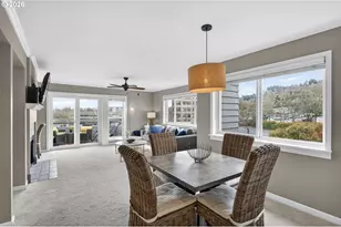 4970 S Landing Dr, Portland, OR 97239 - Photo 8