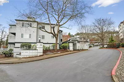 4970 S Landing Dr #304, Portland, OR 97239 - Photo 24