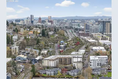 4970 S Landing Dr #304, Portland, OR 97239 - Photo 28