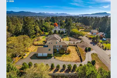 2627 Pine Ridge Dr, Gearhart, OR 97138 - Photo 48
