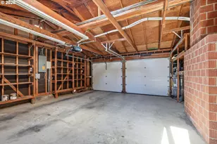2277 Churchill St, Eugene, OR 97405 - Photo 18