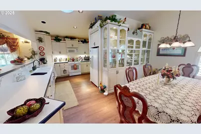 30770 Jacks Landing, Gold Beach, OR 97444 - Photo 14