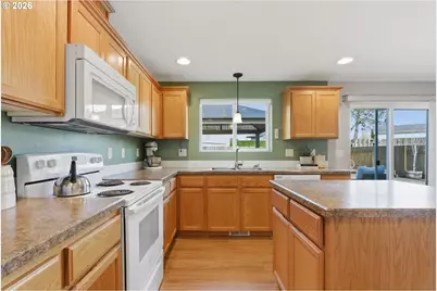 671 Mary Dr, Molalla, OR 97038 - Photo 22