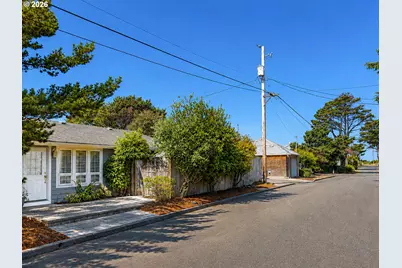 1120 S Columbia St, Seaside, OR 97138 - Photo 4