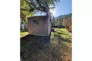 37635 Row River Rd, Dorena, OR 97434 - Photo 10