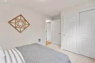 7112 N Richmond Ave, Portland, OR 97203 - Photo 16